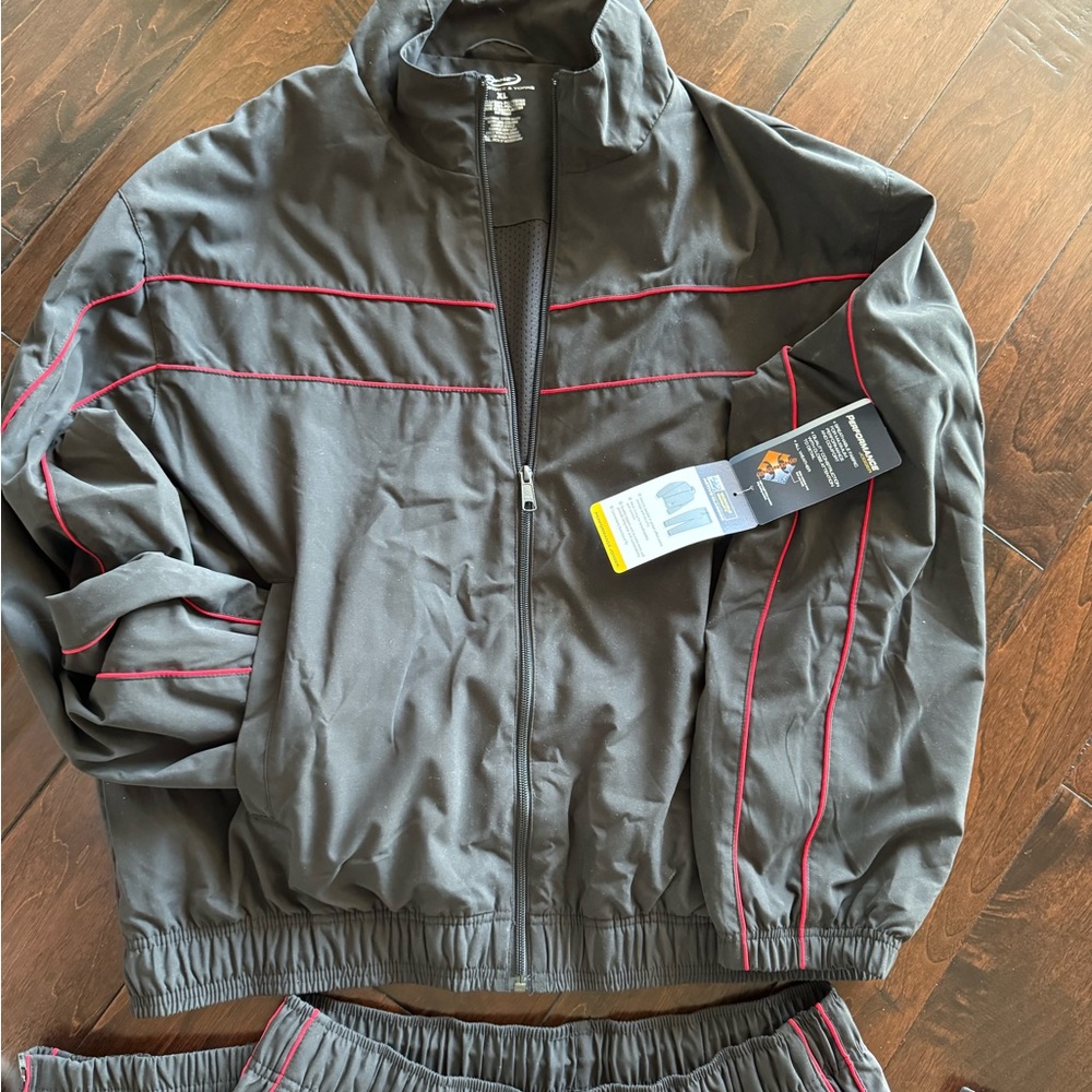 Roundtree & Yorke Sport Performance Jacket & Joggers All-Weather & Breathabity